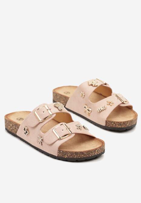 Różowe Klapki Ozdobione Metalicznymi Aplikacjami Belwia