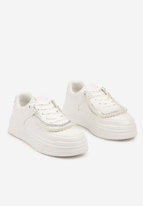 Białe Sneakersy na Platformie Wykończone Koralikami i Łańcuszkami Milandra