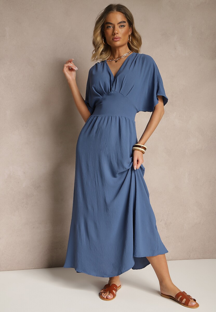 Biała Sukienka o Rozkloszowanym Kroju z Gumką w Talii Iffine