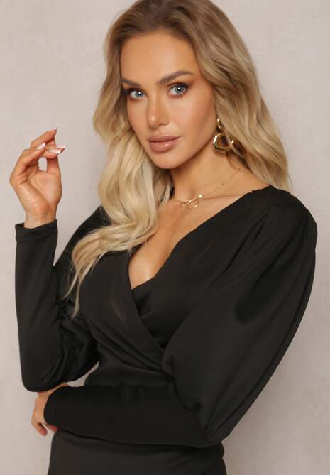 Czarna Dopasowana Sukienka Mini o Asymetrycznym Kroju Beomia