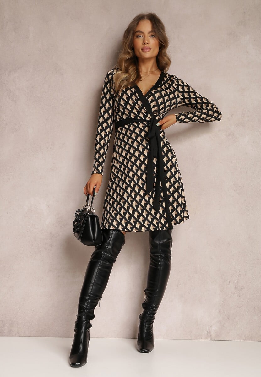 Beżowa Sukienka Kopertowa w Geometryczny Wzór Feozie