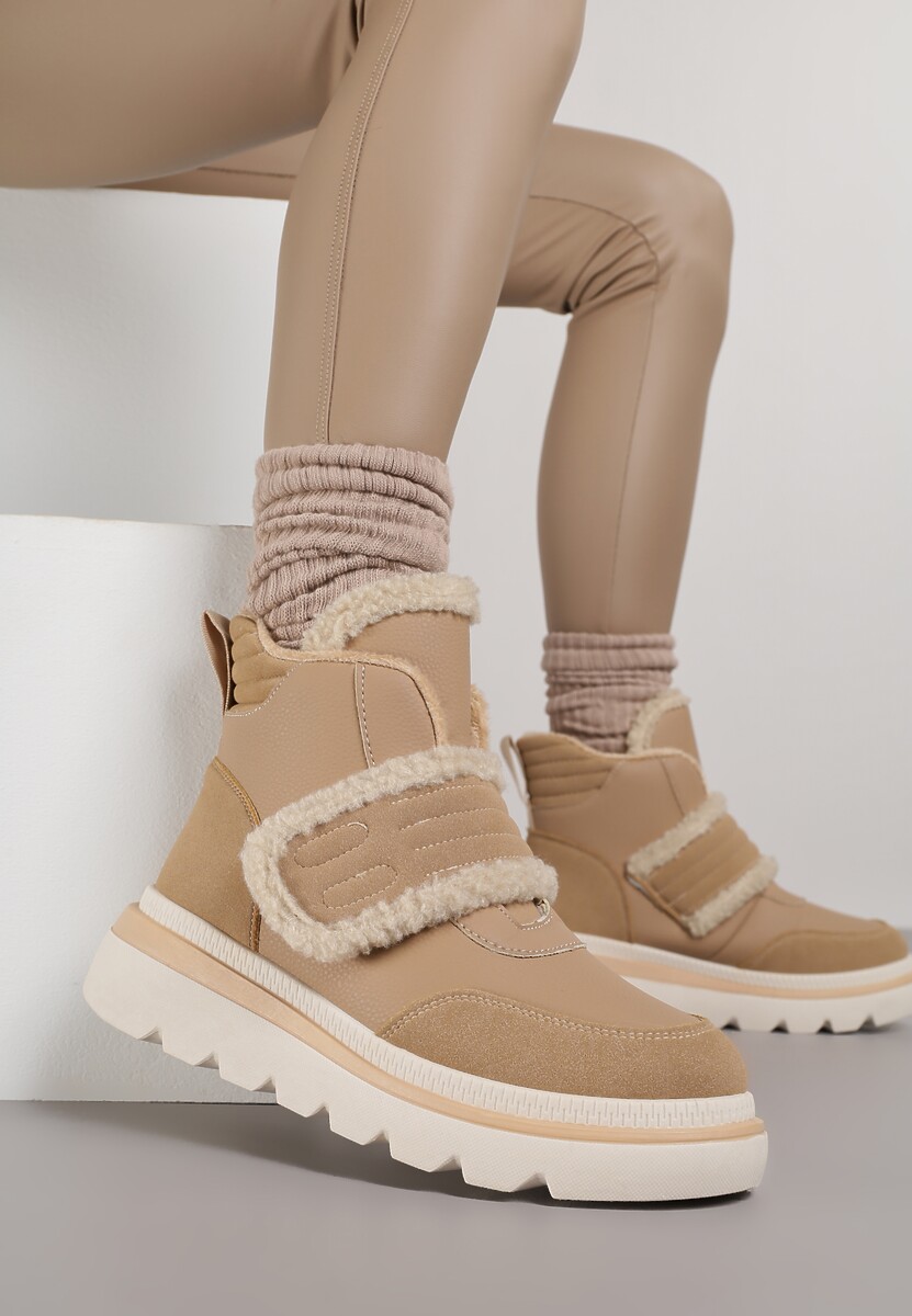 Ciemnobeżowe Śniegowce Ozdobione Futerkiem i Przeszyciami Newelara