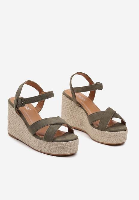 Ciemnozielone Sandały na Plecionym Koturnie Zapinane na Sprzączkę Wokół Kostki Caldoni