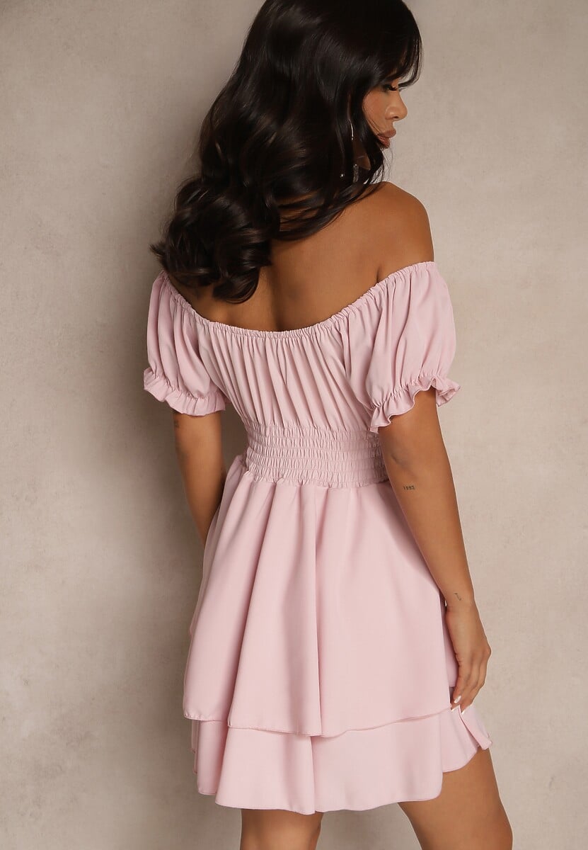Różowa Sukienka z Bawełną Ozdobiona Falbankami  i Bufkami Mavilare
