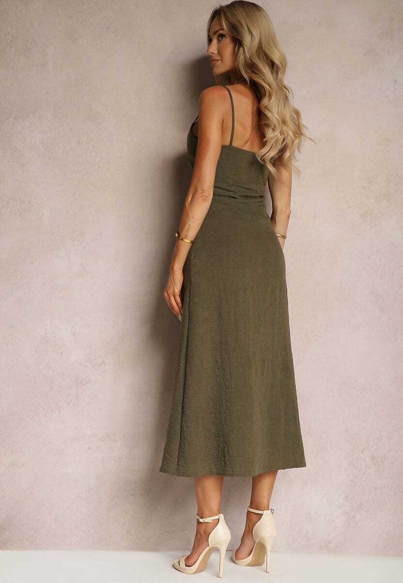 Zielona Rozkloszowana Sukienka na Ramiączkach z Trójkątnym Dekoltem Tiamavera