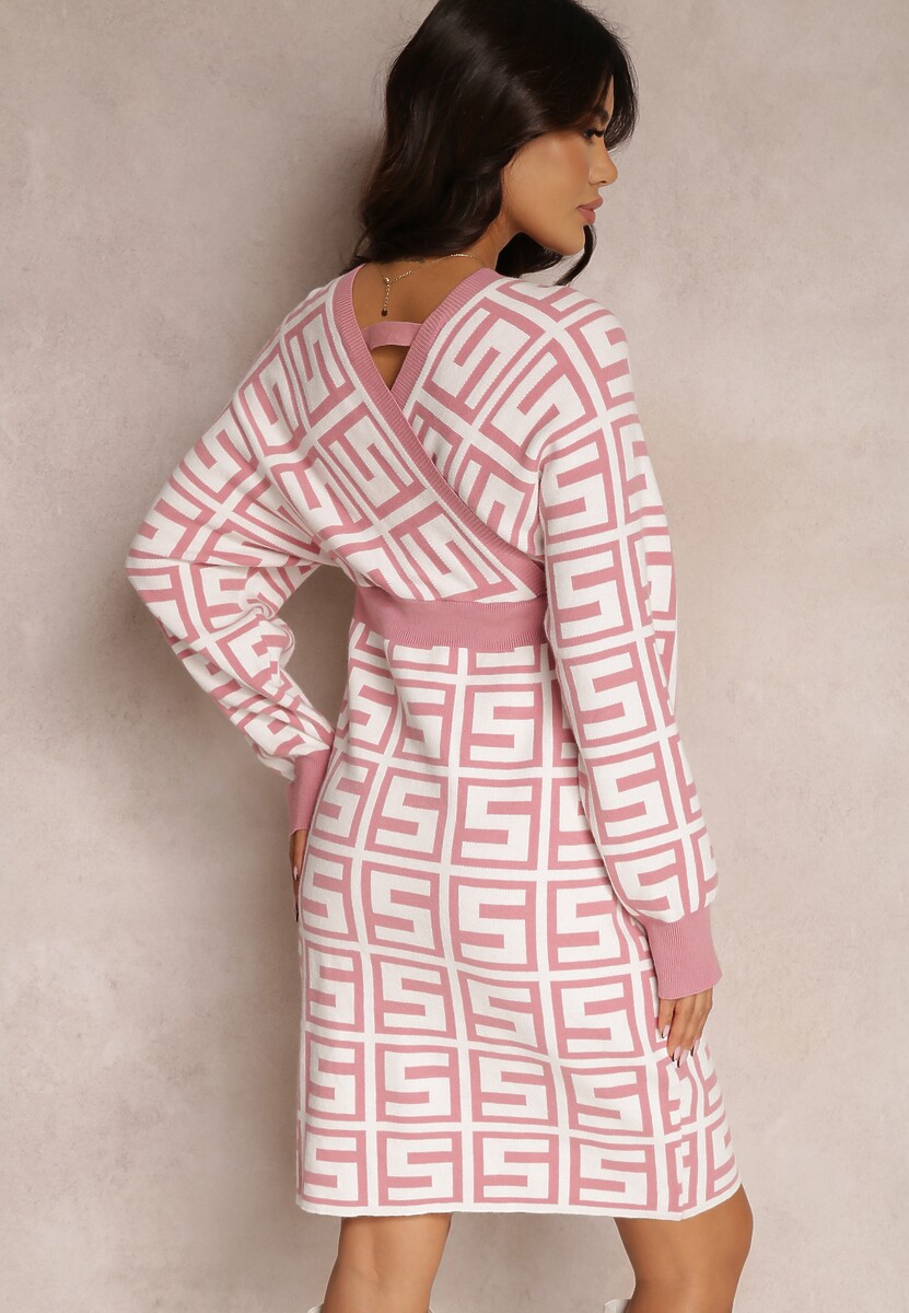 Różowa Sukienka Wełniana w Geometryczny Wzór Hamu