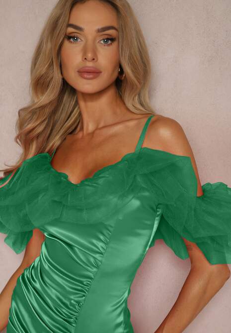Zielona Satynowa Sukienka z Tiulowymi Falbankami i Marszczeniem na Ramiączkach Tinamell