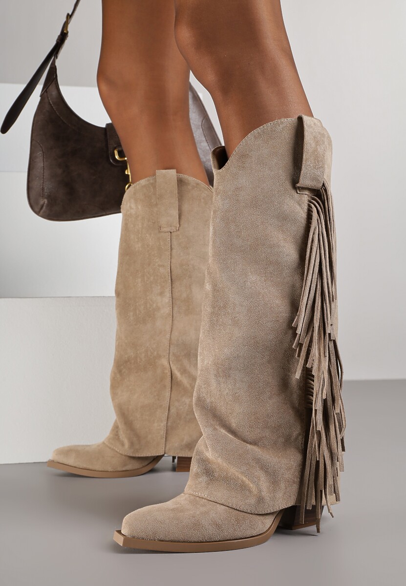 Ciemnobeżowe Kozaki Kowbojki na Stożku z Cholewką Imitującą Nogawkę z Frędzlami Monettea