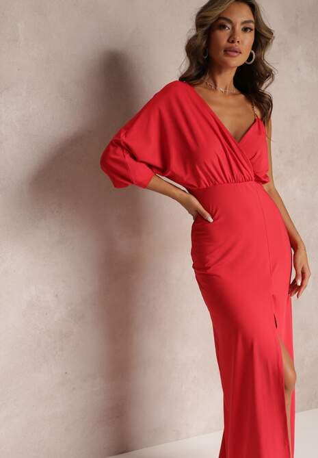 Czerwona Asymetryczna Sukienka z Gumką w Pasie i Łańcuszkiem Przy Ramieniu Jisse