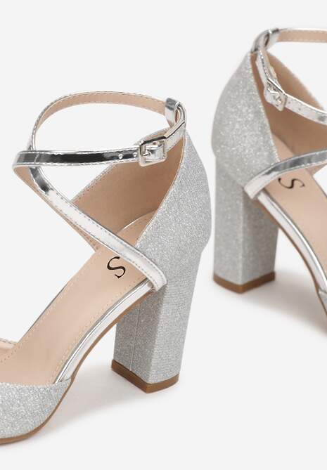 Srebrne Brokatowe Czółenka na Słupkowym Obcasie ze Szpiczastym Noskiem Soumaya