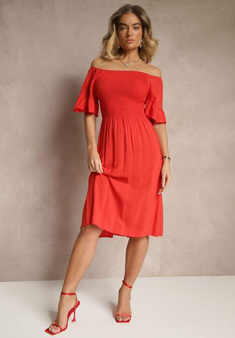 Czerwona Sukienka Rozkloszowana z Bawełny z Bufkami w Ramionach i Gumkami w Biuście Norlio