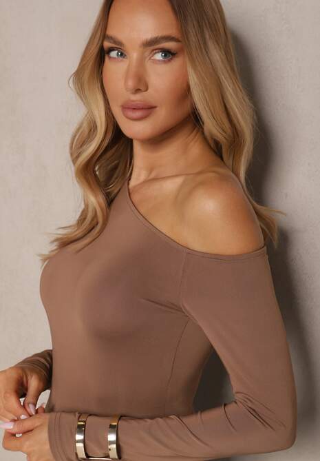 Brązowa Bluzka z Wiskozą i Asymetrycznym Dekoltem Tatolinna