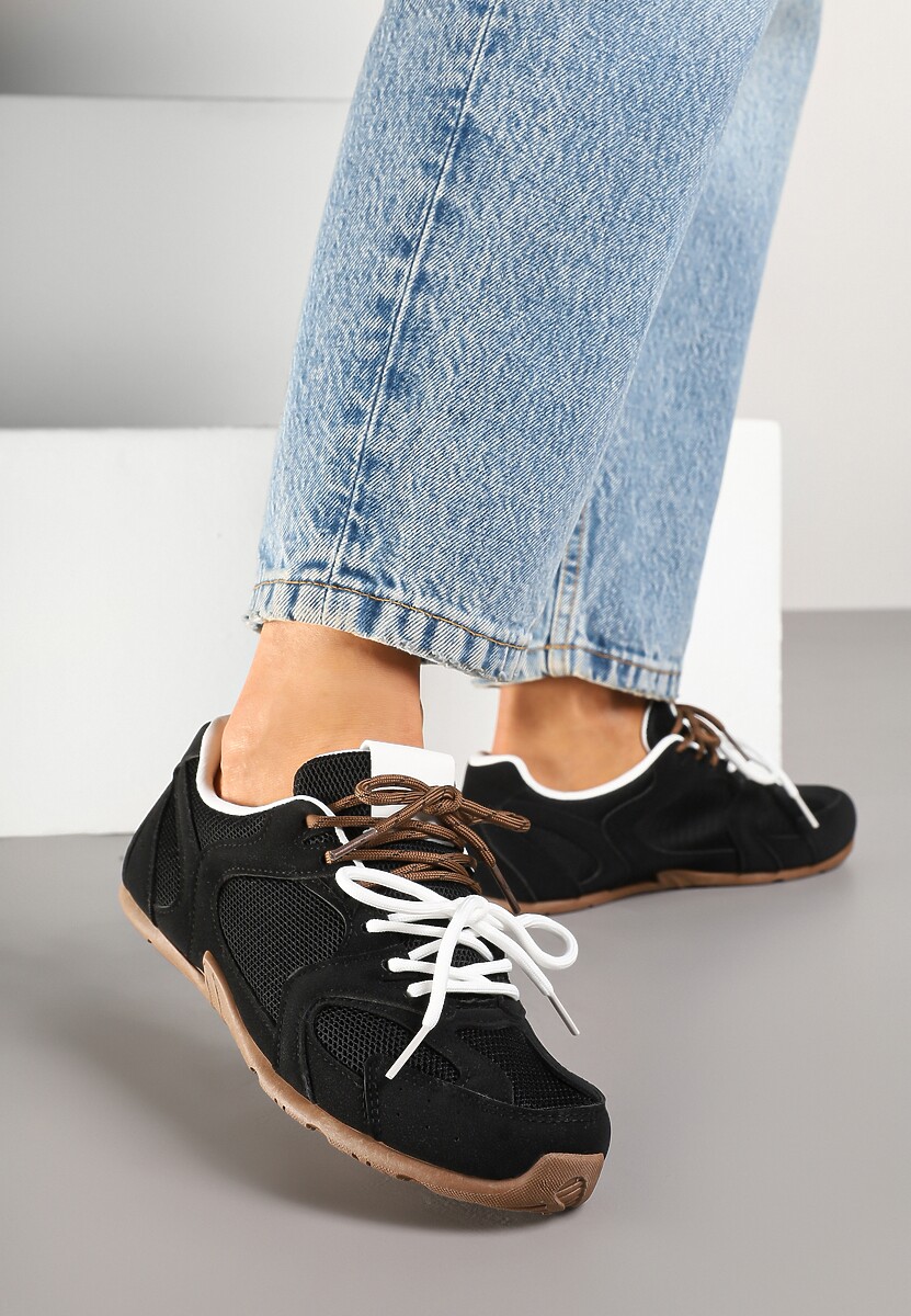 Czarne Sneakersy z Kontrastującymi Sznurówkami i Przeszyciami Nanlita