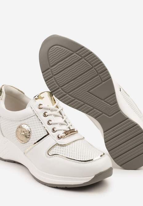Białe Sneakersy Ozdobione Metalicznymi Aplikacjami Hellevia