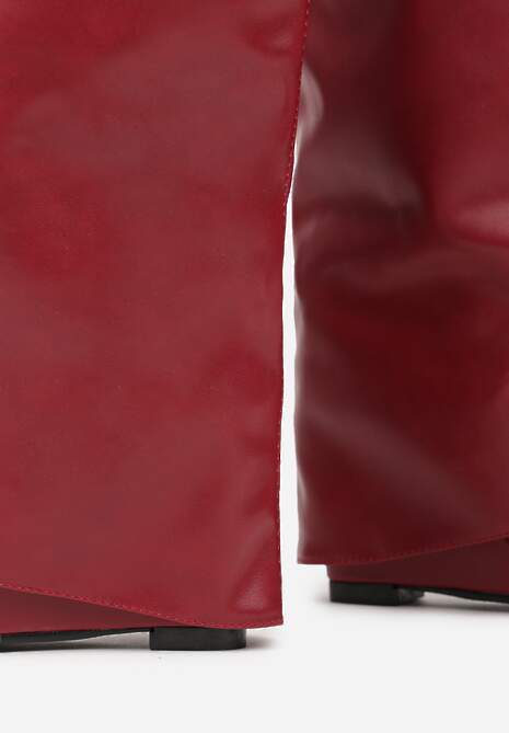 Czerwone Kozaki z Cholewką Imitującą Nogawkę i Koturnem Ericelle