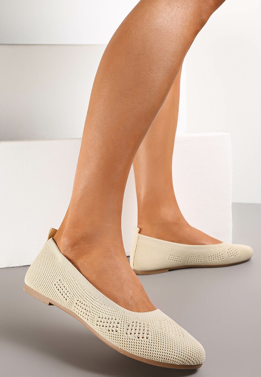 Beżowe Ażurowe Balerinki z Okrągłym Noskiem Siotte