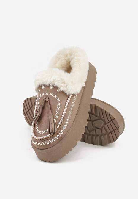 Ciemnobeżowe Śniegowce na Platformie Ozdobione Frędzlami i Haftem Ezivelle