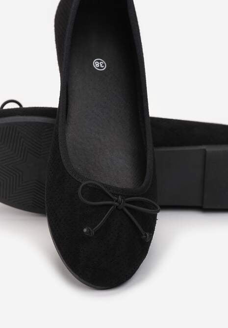 Czarne Balerinki Sthugnaela