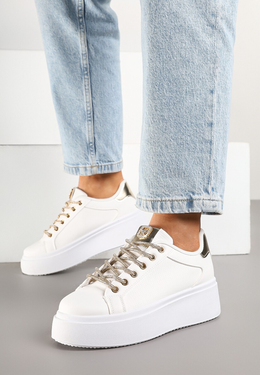 Białe Sneakersy na Platformie z Siateczką i Cyrkoniowym Sznurowaniem Warelna