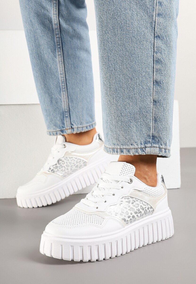 Białe Sneakersy na Platformie z Tłoczeniami Zdobione Panterkowym Printem Herraza