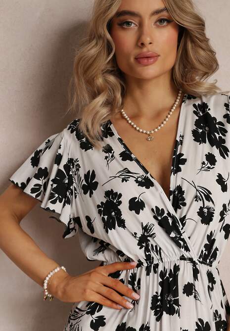 Biała Sukienka Mini z Wiskozy w Kwiaty i Kopertowym Dekoltem Irimette
