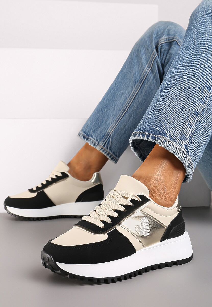 Czarne Sneakersy z Naszywką Serduszka i Piankową Platformą Timera