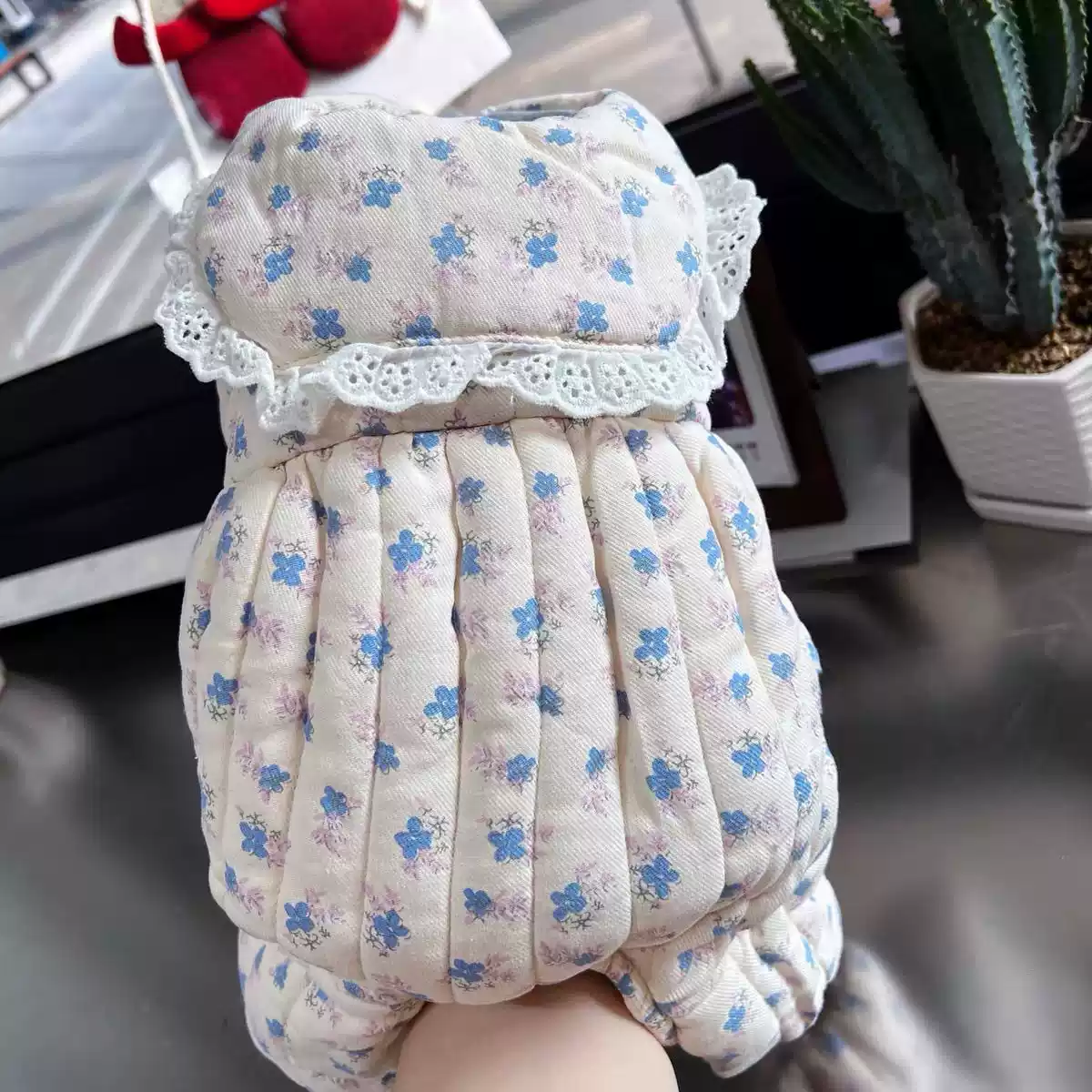 New Autumn-Winter Rural Floral Four-Legged Dog Coat