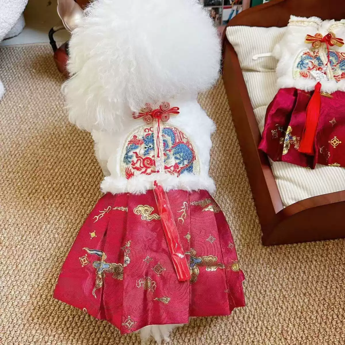 New Autumn & Winter Pet Dress, Traditional Horse-Face Style Fleece-Lined Princess Outfit for Dogs & Cats