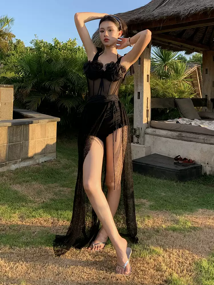 Black Elegant High-Chest Lift Long Women's Swimsuit for Beach & Hot Springs