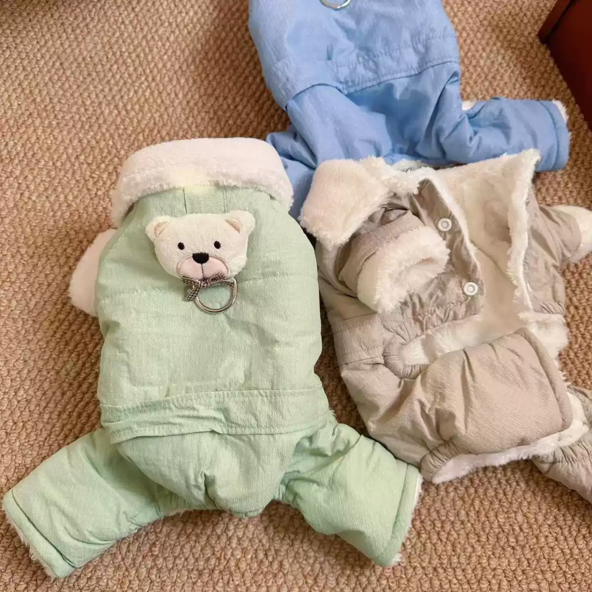 Pet Winter Fleece Lined Four-Legged Cotton Coat with Leash Attachment