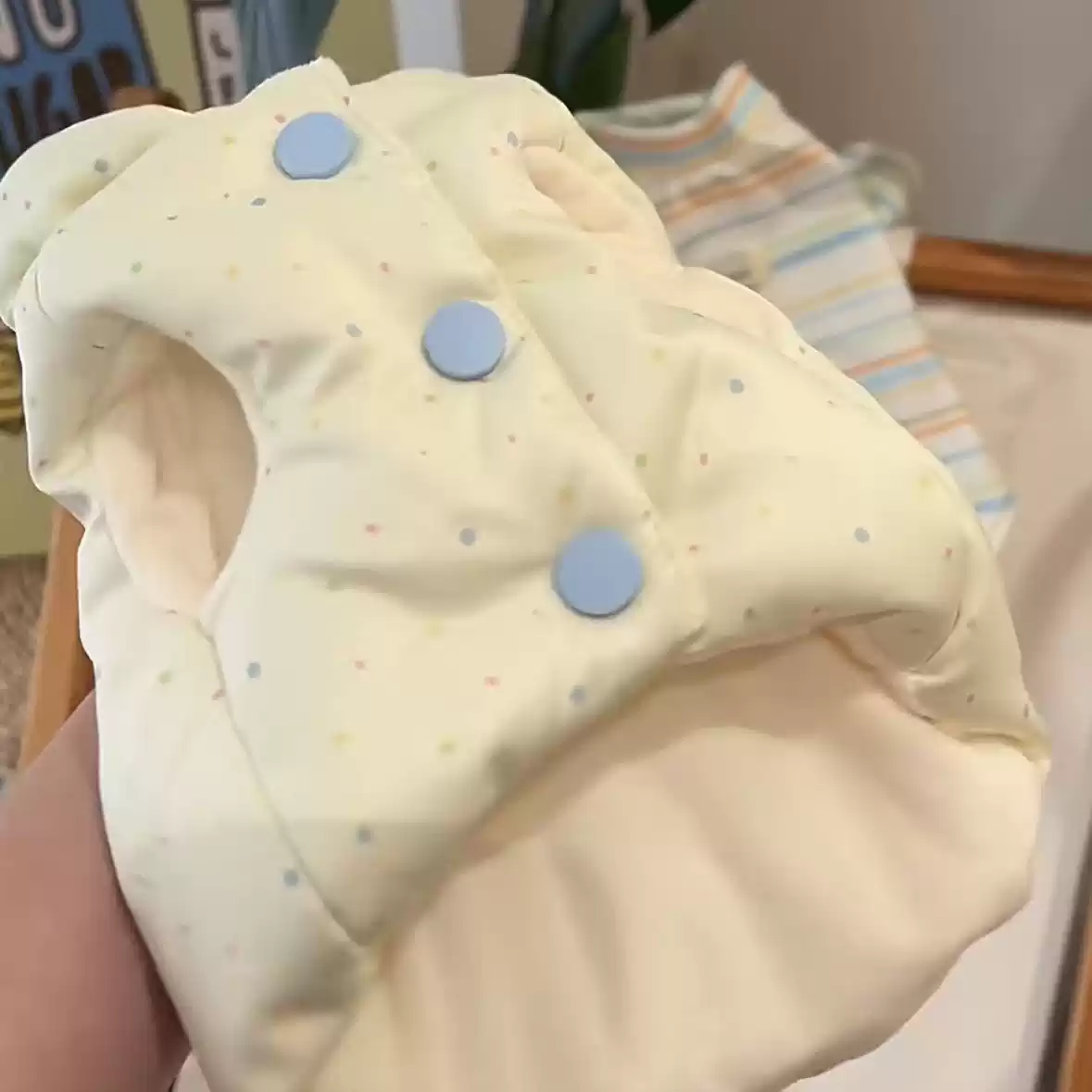 Pet Autumn & Winter New Style Warm Cute Cartoon Vest for Dogs and Cats