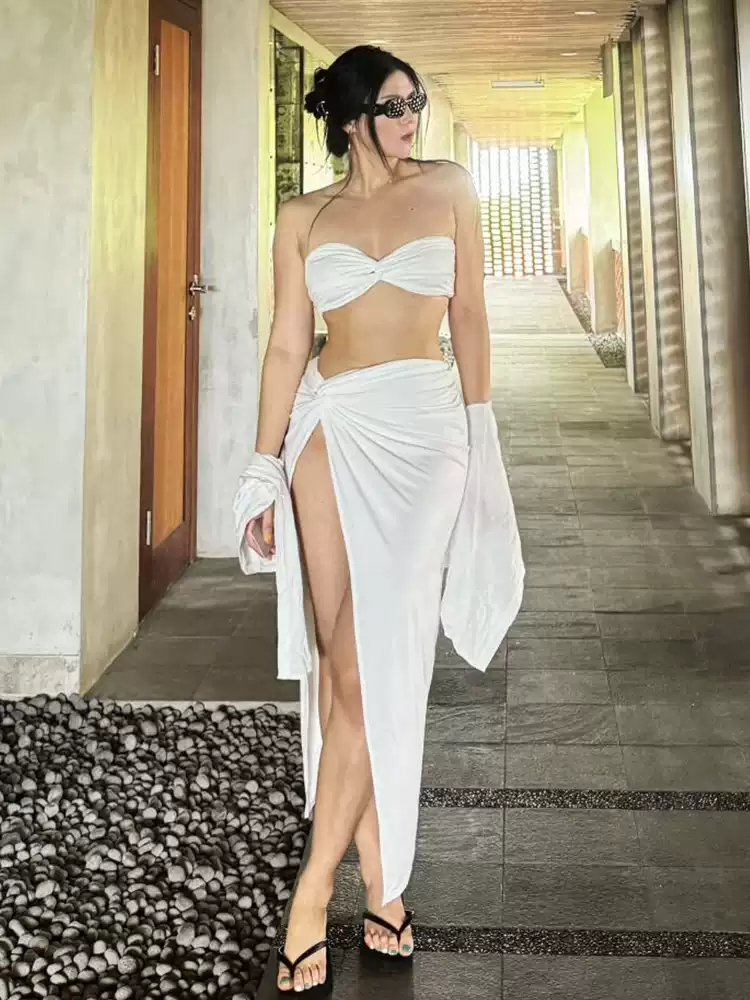 Women's Long-Sleeve Split Skirt Bikini Swimsuit - Pure White, Sun Protection, Vacation Hot Spring