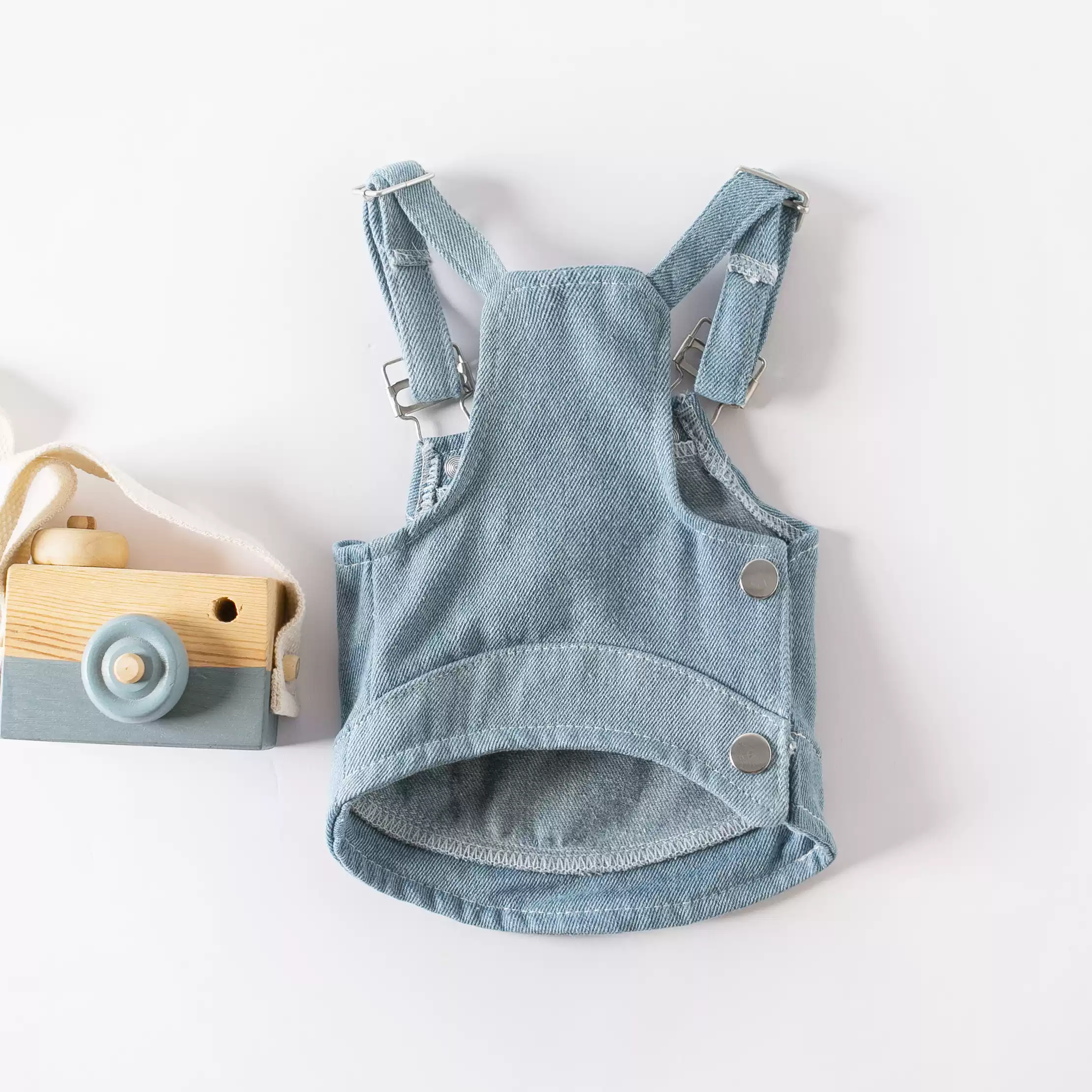 Pet Clothes Spring/Summer New Style Denim Pinafore Dress with Leash Attachment for Dogs & Cats