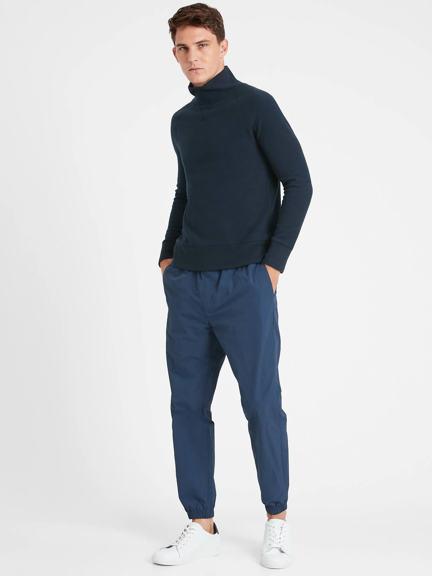 Banana Republic Men's Slim Water-Repellent Jogger Niagara Navy Tall Size L