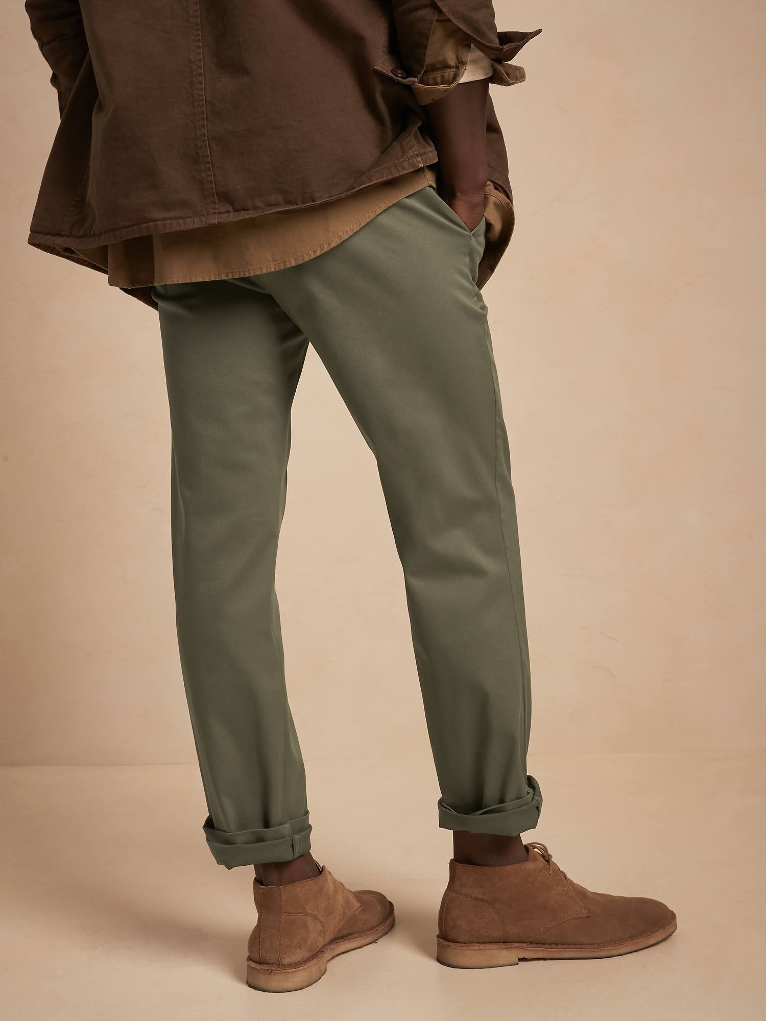 Banana Republic Men's Straight Rapid Movement Chino Pant Surplus Green Tall Size 35W 36L