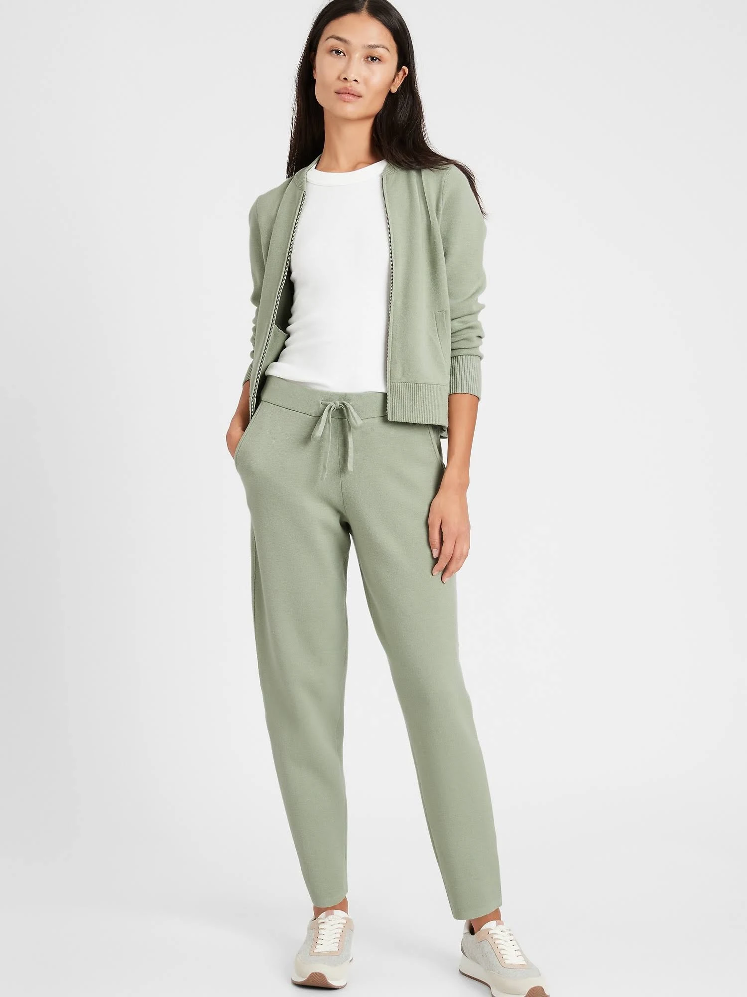 Banana Republic Women's Sweater Jogger Sage Green Size XL