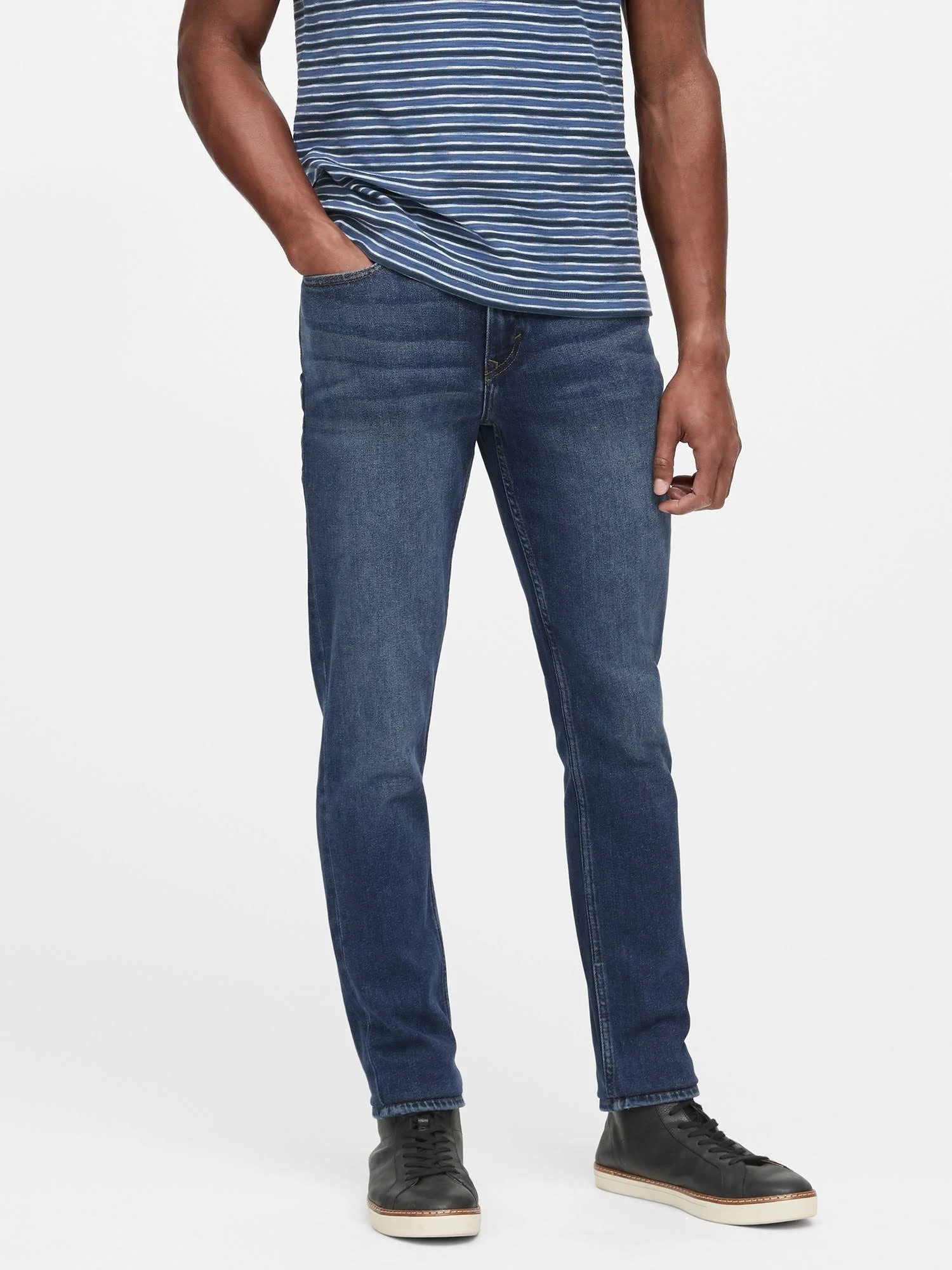 Banana Republic Men's Slim Legacy Jean Medium Wash Size 35W 34L