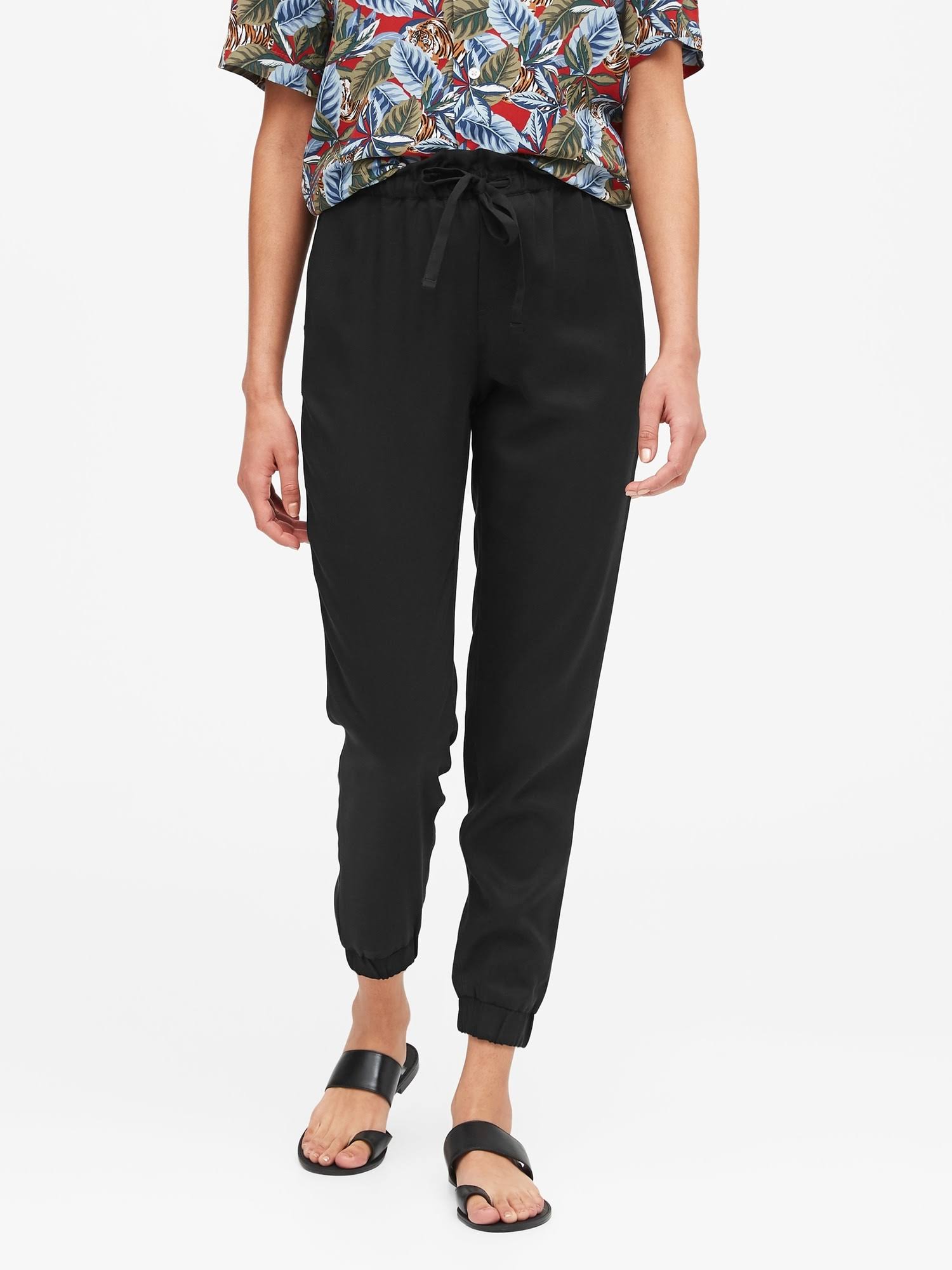 Banana Republic Women's Tencel Paperbag Jogger Black Size M