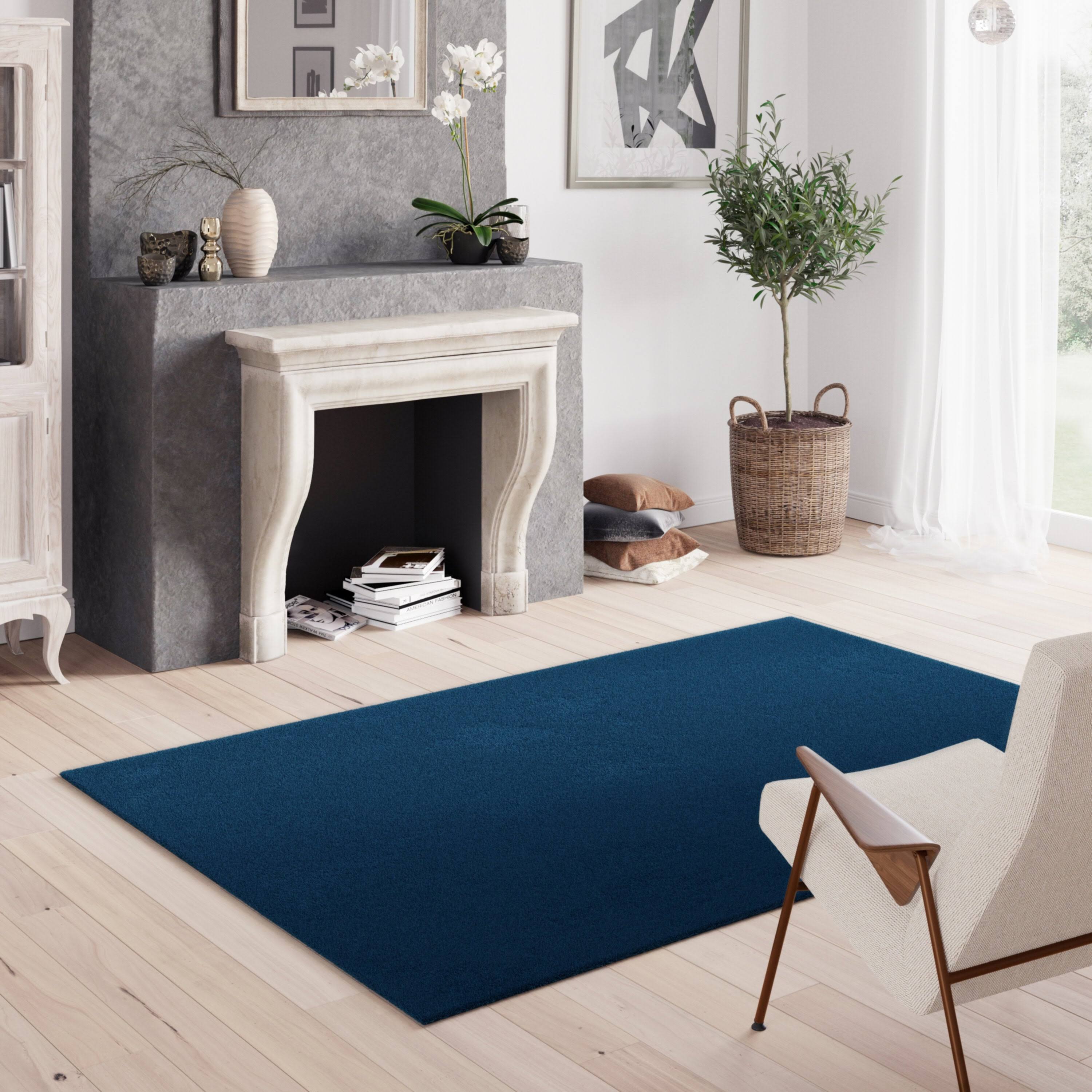 Tooele Cream Area Rug - 5&3x22 x 7&5x22 - Dark Blue
