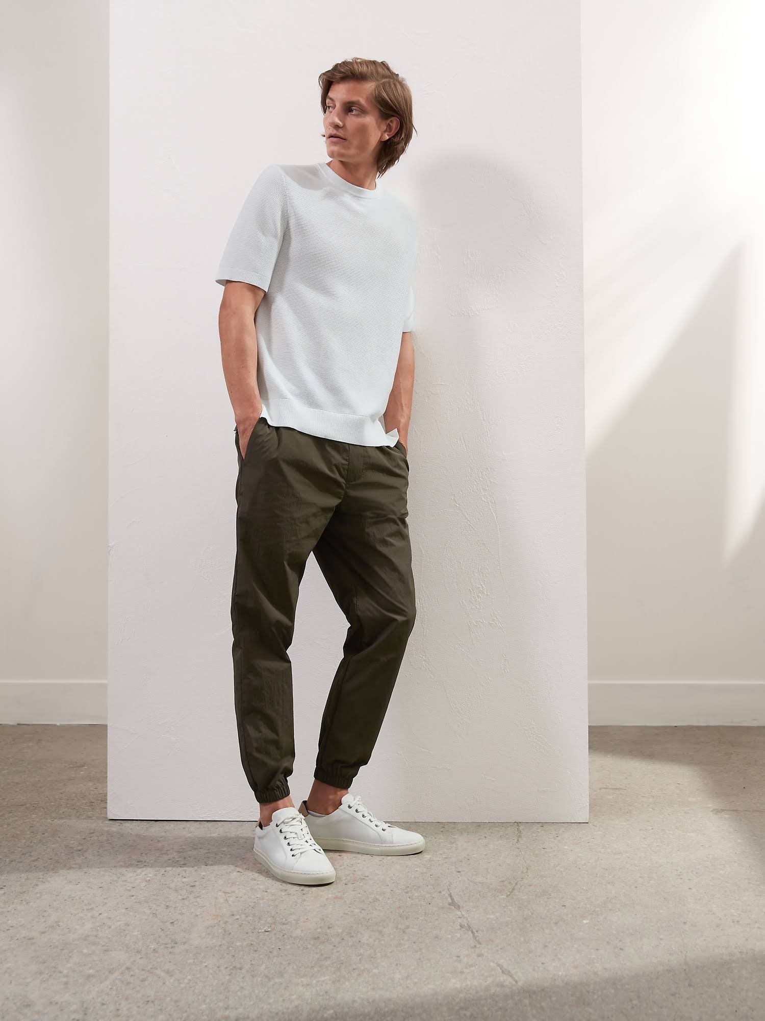 Banana Republic Men's Slim Water-Repellent Jogger Deep Green Size XL