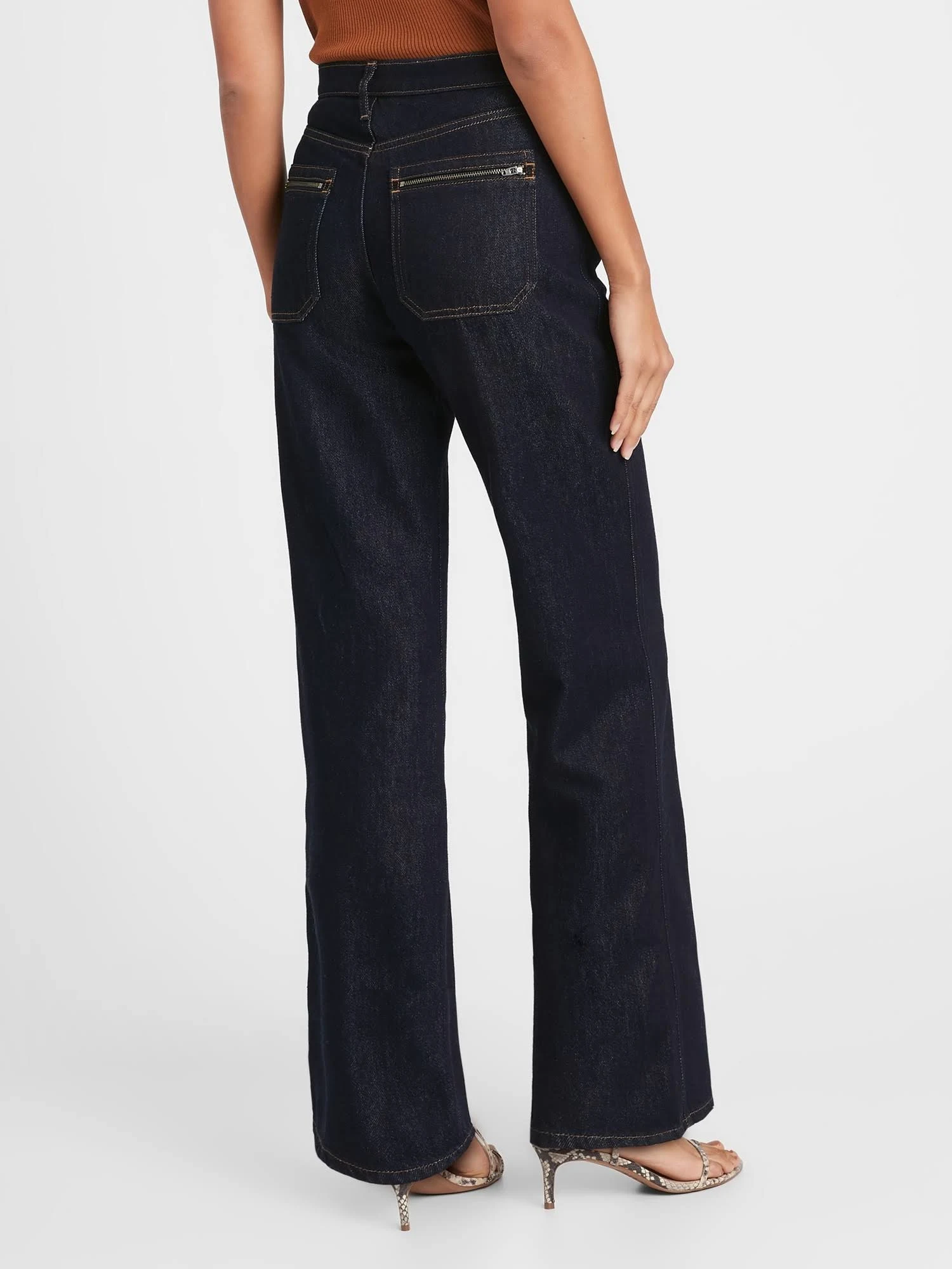 Banana Republic Women's High-Rise Wide-Leg Zipper Pocket Jean Clean Rinse Size 27 Short