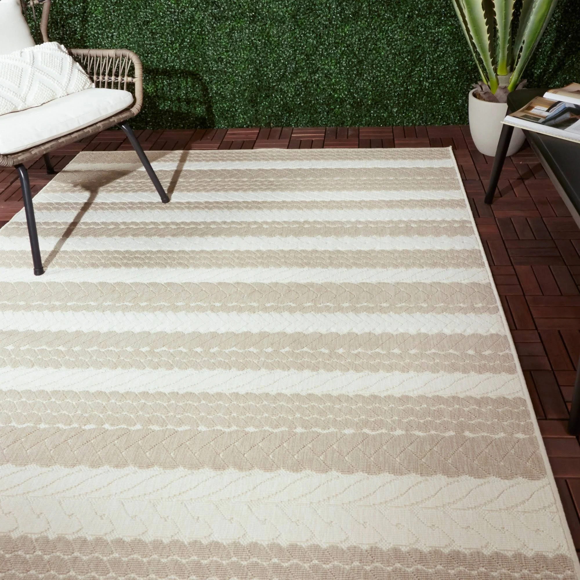 Caldwell Nautical Stripe Indoor/Outdoor Area Rug - 2&7x22 x 7& Runner - Tan