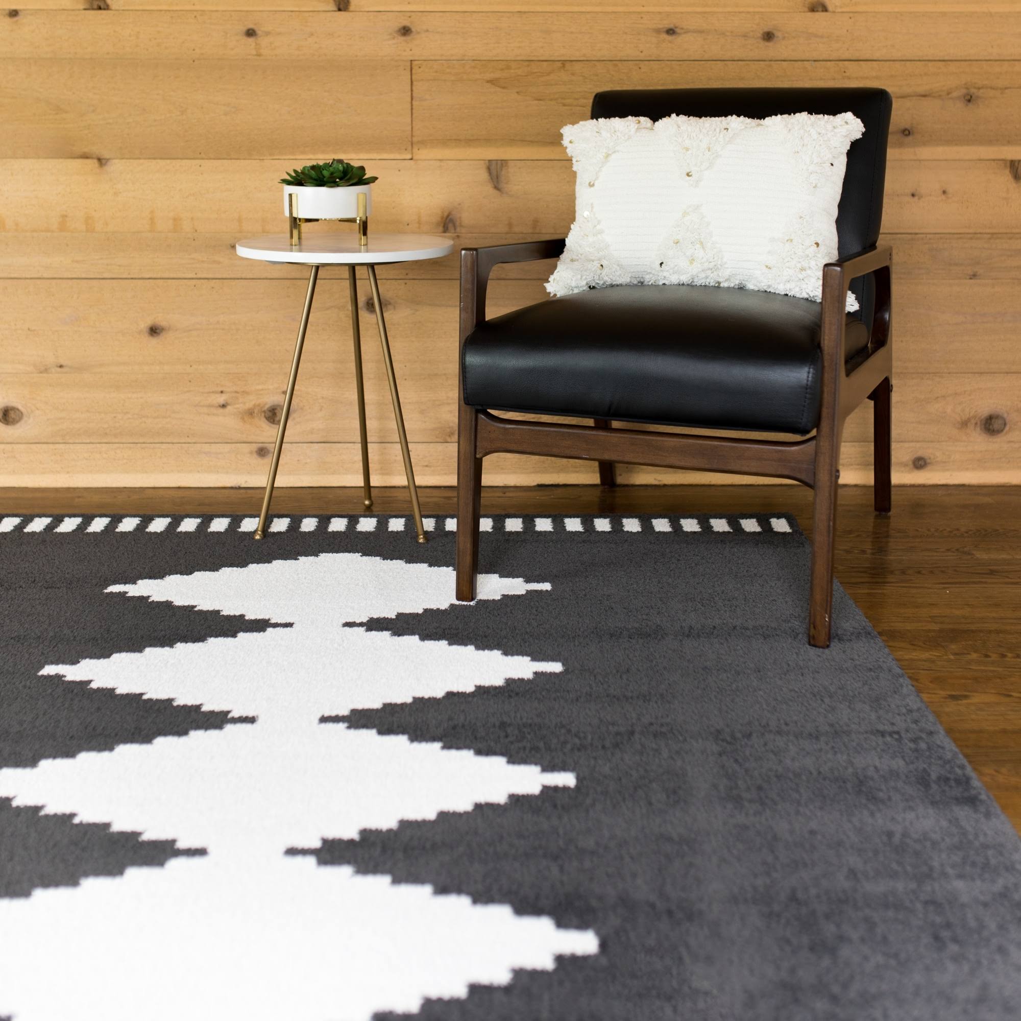 BALTA Nisha Black 5 ft. x 7 ft. Area Rug