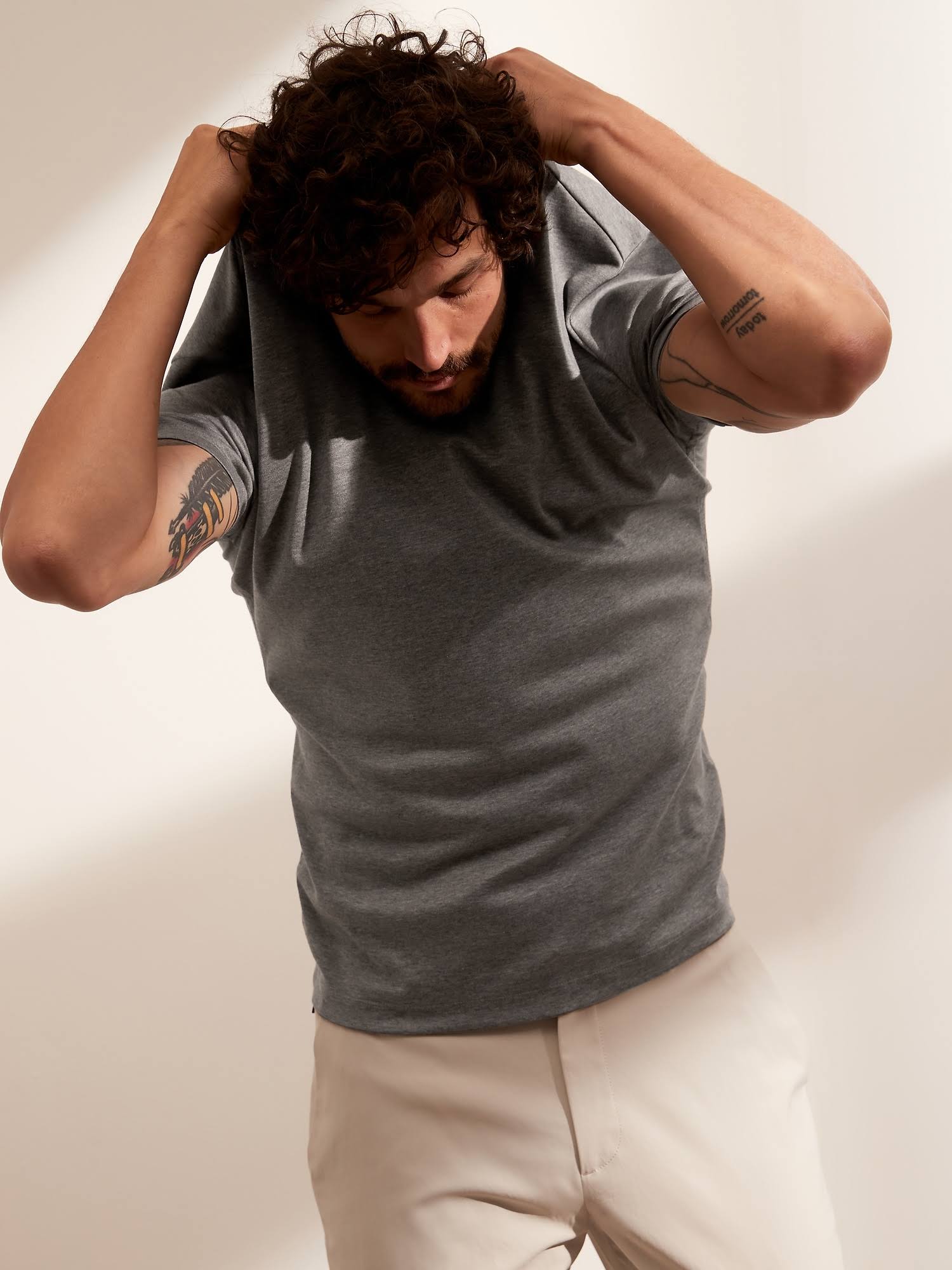 Banana Republic Men's Luxury Touch Performance V-Neck T-Shirt Heather Gray Size XL