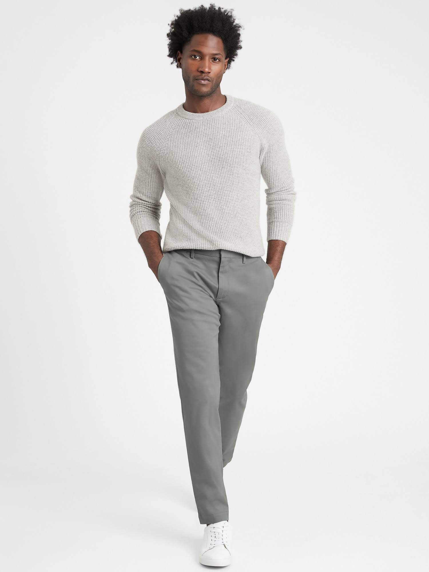 Banana Republic Men's Athletic Tapered Rapid Movement Chino Pant Stance Blue Size 35W 30L