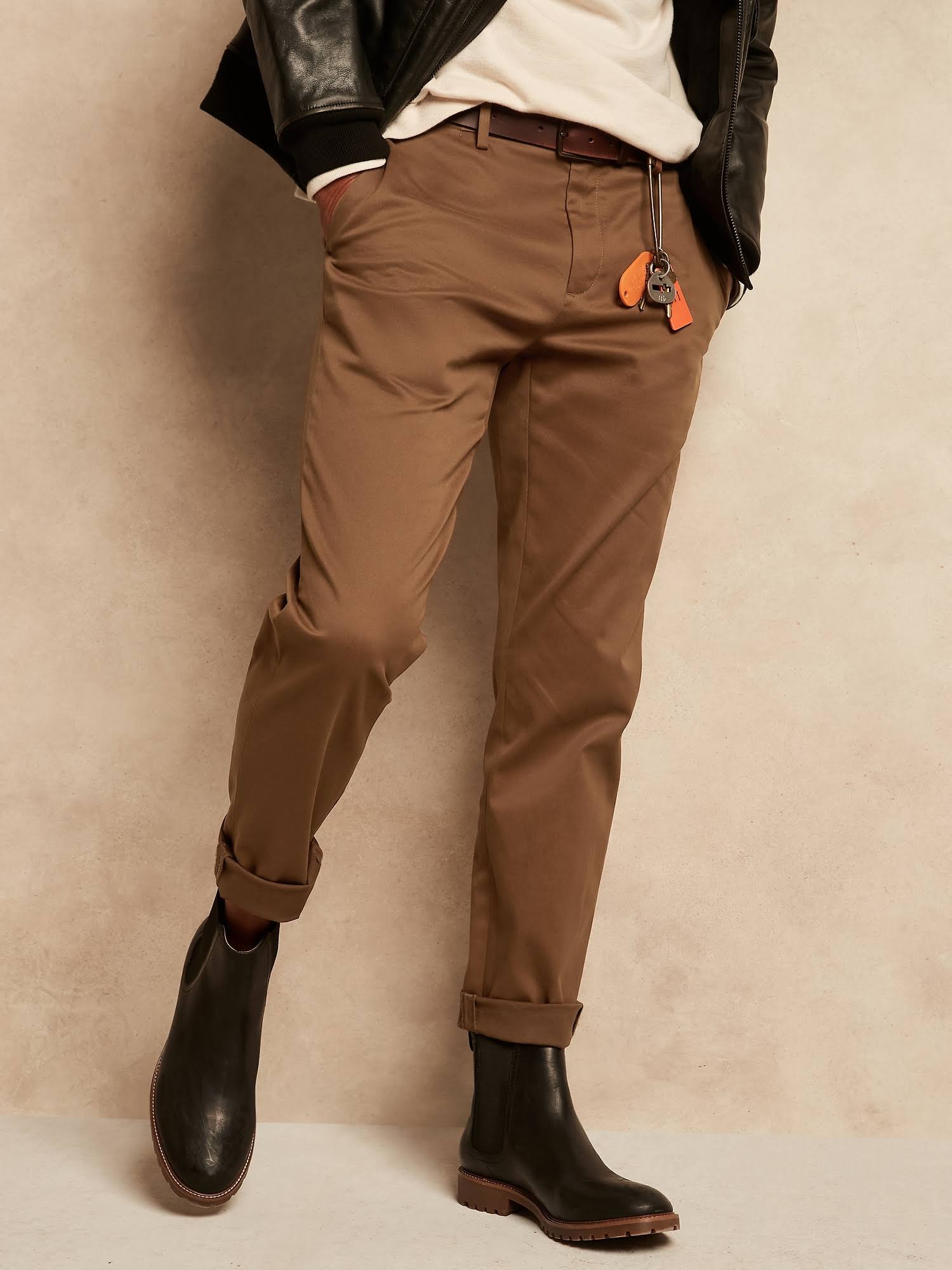 Banana Republic Men's Tapered Rapid Movement Chino Pant Sand Size 35W 30L