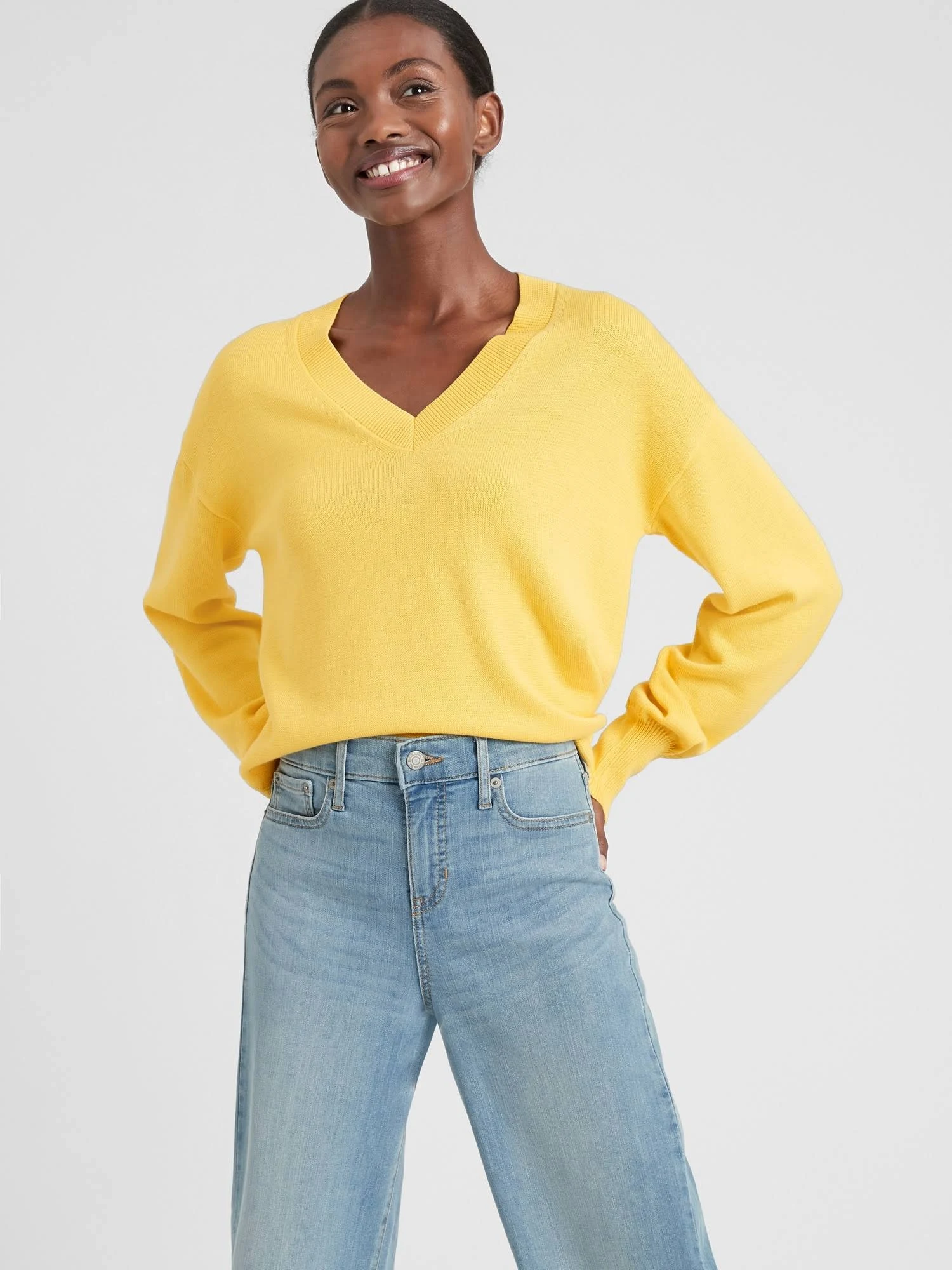 Women's Volume-Sleeve V-Neck Sweater Yellow