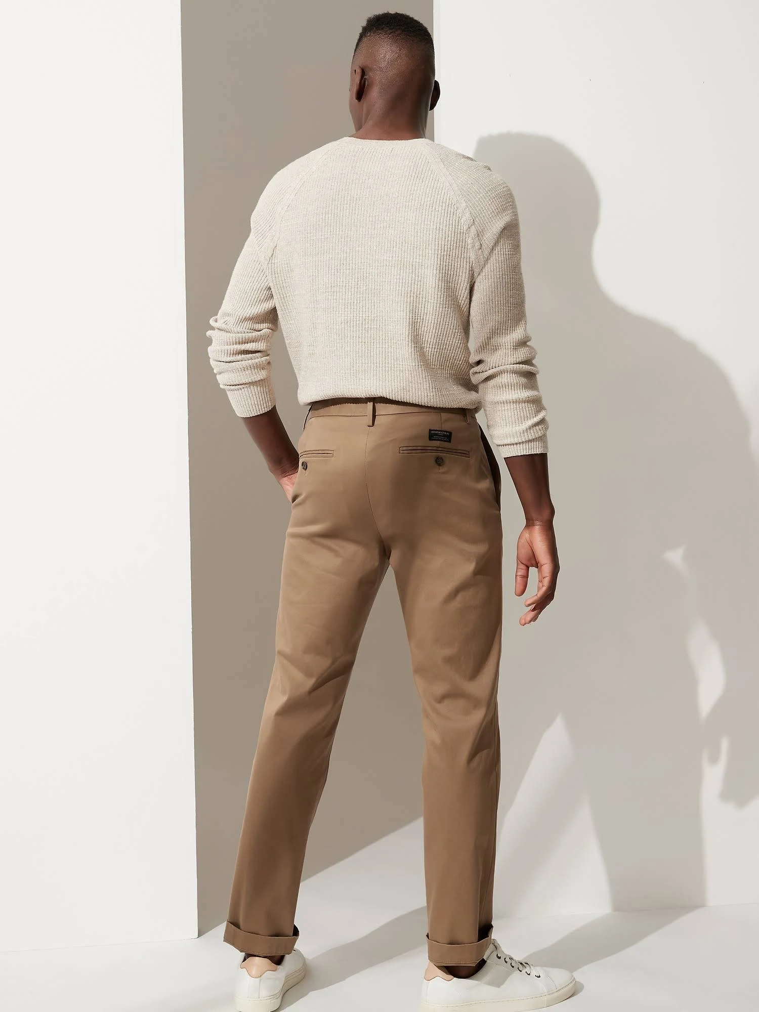 Banana Republic Men's Aiden Slim Rapid Movement Chino Pant Airforce Khaki Size 28W 30L