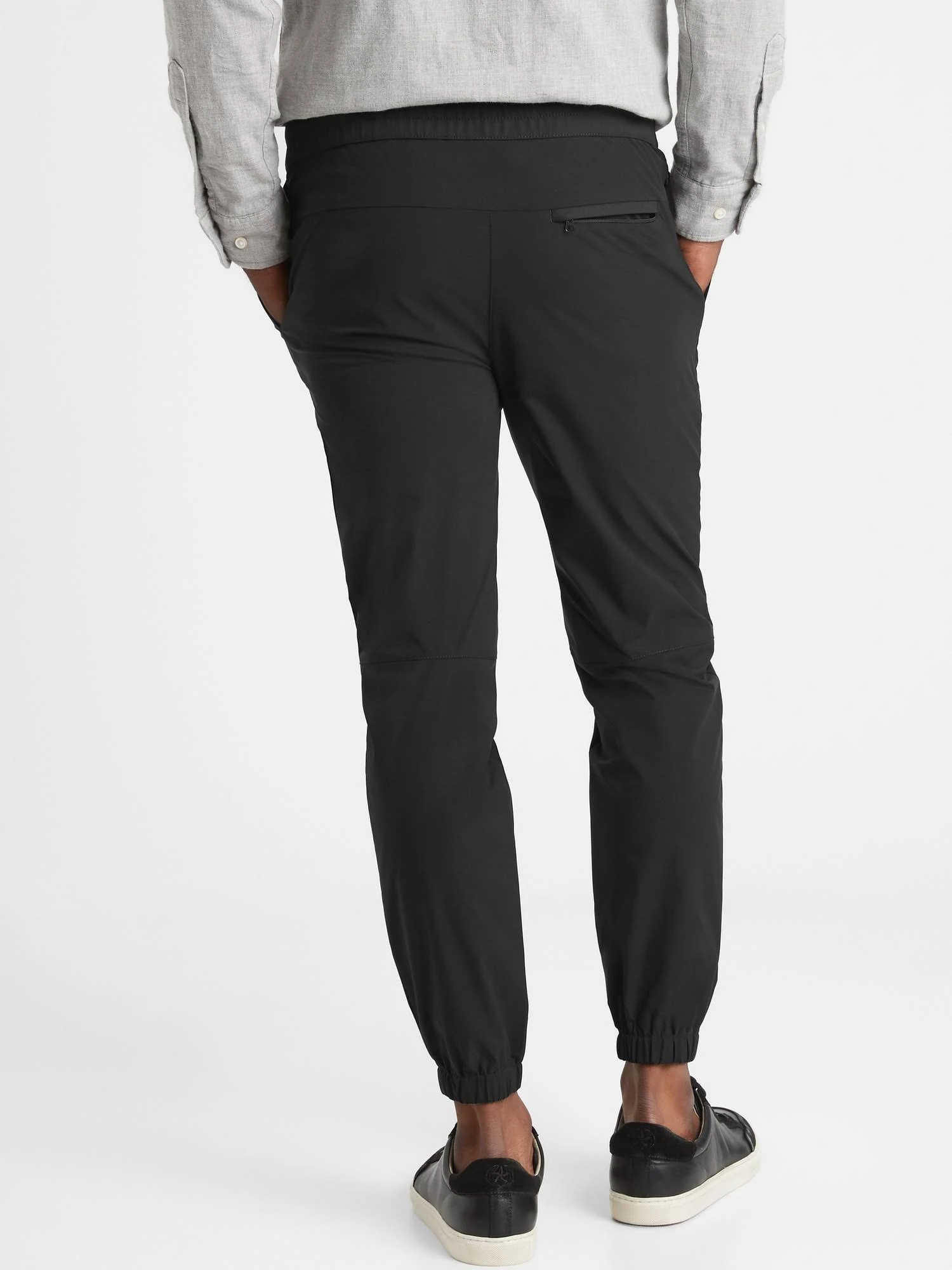 Banana Republic Men's Slim Motion Tech Jogger Black Size S