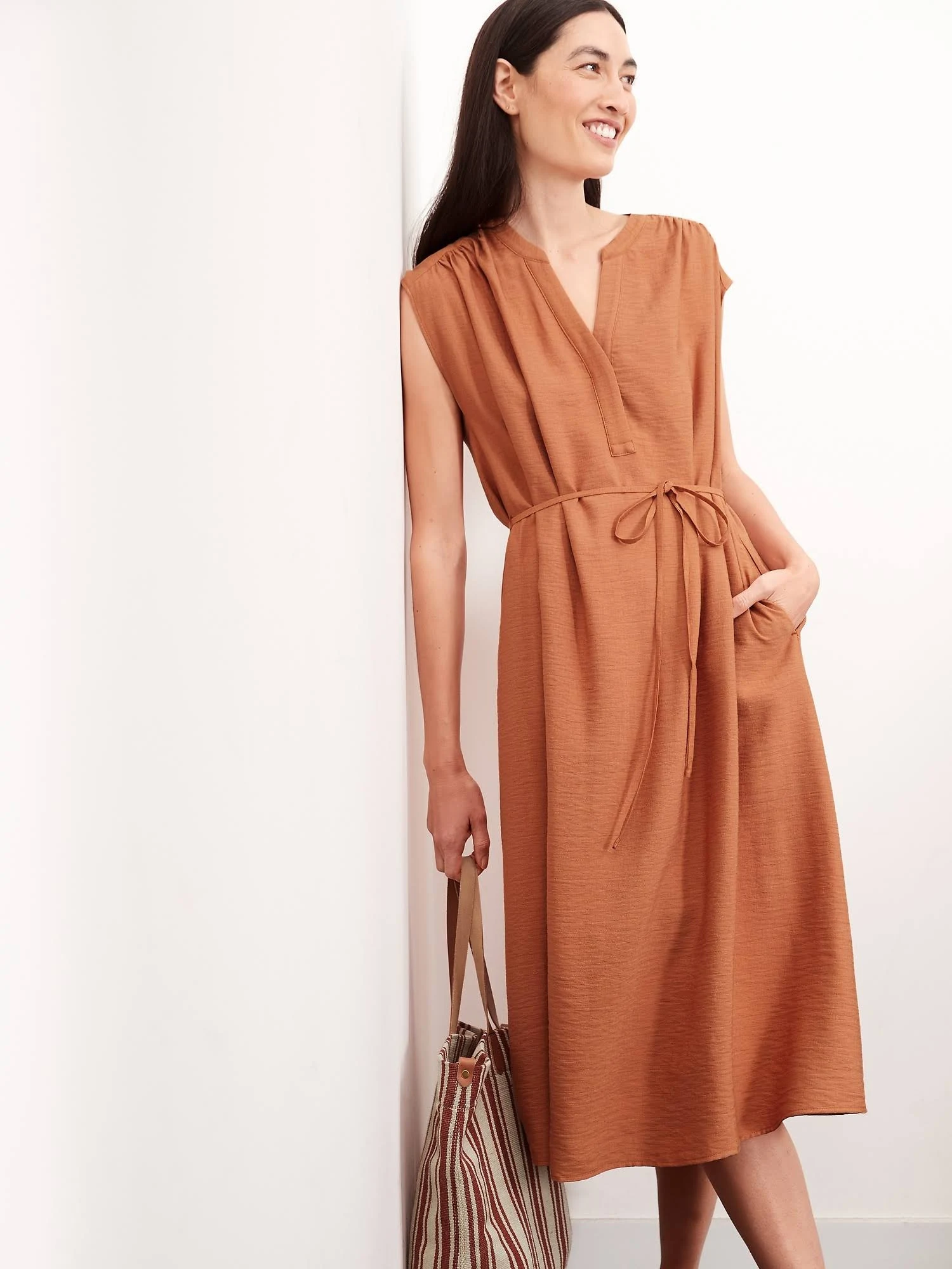 Banana Republic Women's Crepe Midi Dress Pink Sand Dune Size Xs